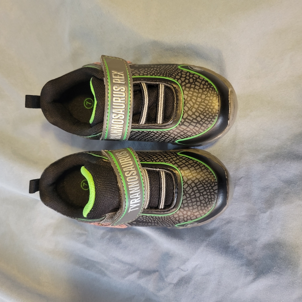 Toddler lightup T-Rex Kids Shoes - Black and Green Size 7